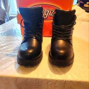 Lugz women size 8M Black slip resistant chunky heel new in box lace up comfort